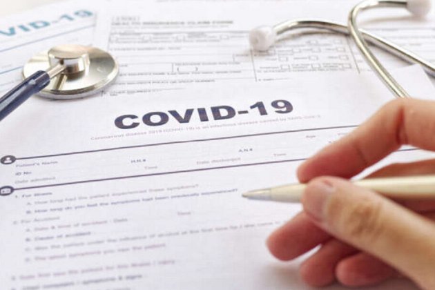 Во Франции врача оштрафовали на €40 тыс. за подделку COVID-сертификатов