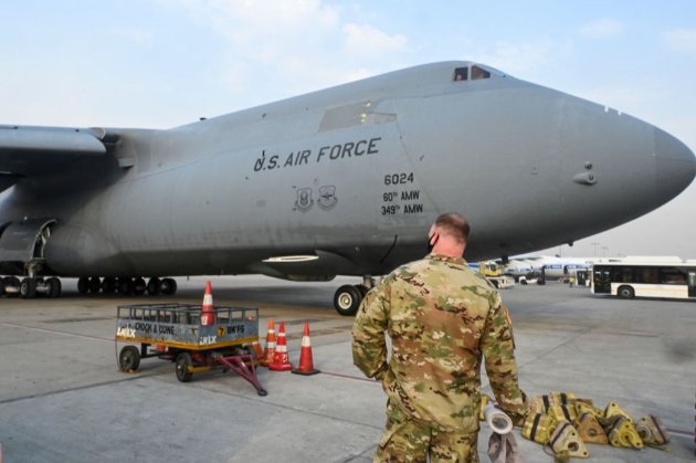 В США звільнили 27 військових за відмову вакцинуватися проти COVID-19