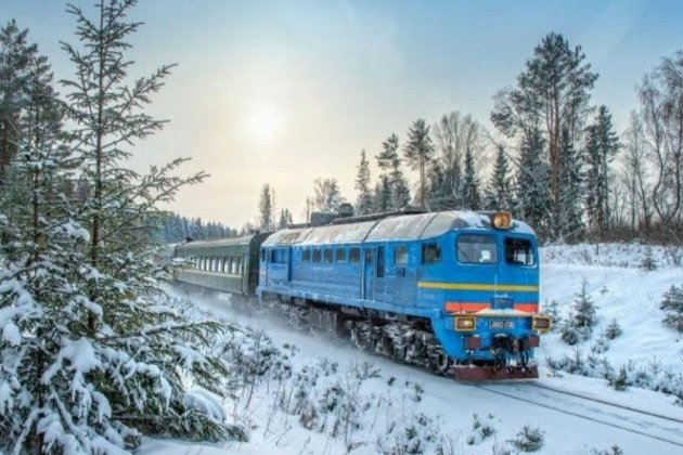 Украинцы купили более 100 тыс. билетов на поезд за «ковидную тысячу»