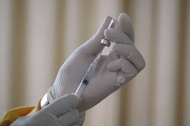 З 9 грудня в Україні розширюють список професій для обов’язкової вакцинації