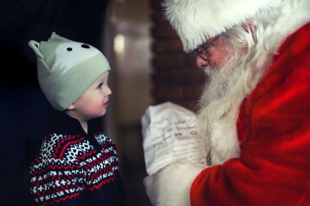 Священник на Сицилії сказав дітям, що Санта-Клауса не існує. Єпархія вибачилась за нього