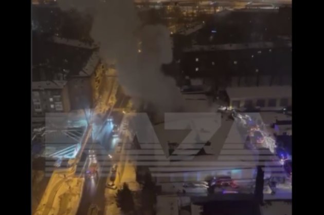 У Москві загорілася військова частина (відео)