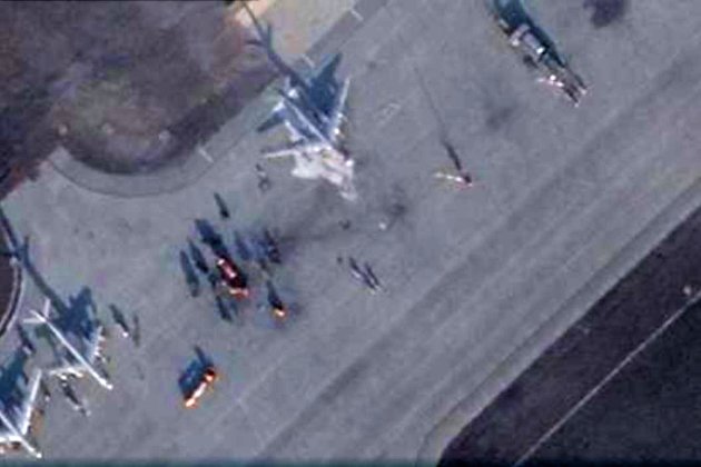 З'явилось супутникове фото авіабази «Енгельс»: під Ту-95 видно протипожежні піну