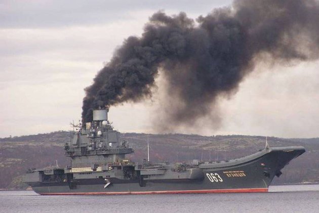 На російському авіаносці «Адмірал Кузнєцов» виникла пожежа