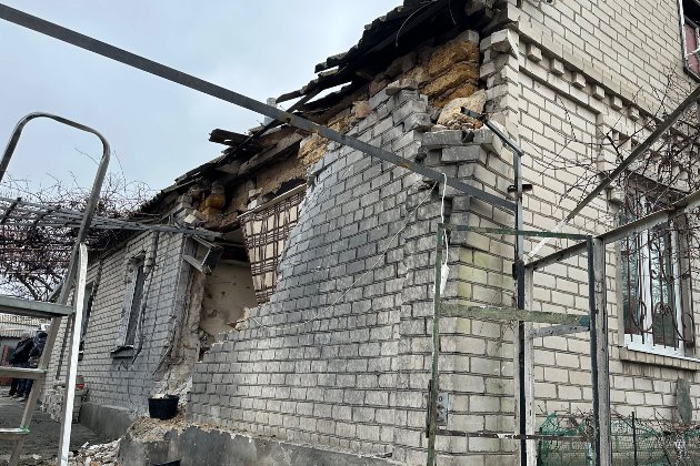 Окупанти вночі обстріляли Херсон та область, є постраждалі: деталі