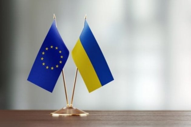 Зеленський підписав чотири важливі для вступу в ЄС закони: деталі