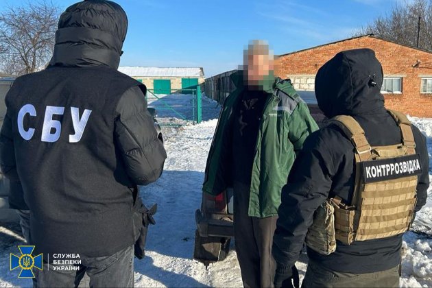 На Сумщині експосадовець шпигував для росіян і вигадав перебування у полоні — СБУ (фото)