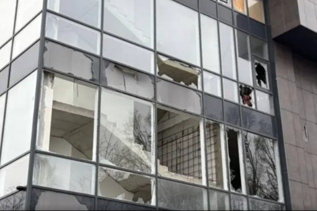 Росіяни вдарили ракетою по Дніпру: троє людей загинули, є постраждалі