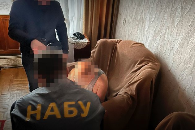 Керівництво оборонного заводу розікрало понад 100 млн грн на броні для танків