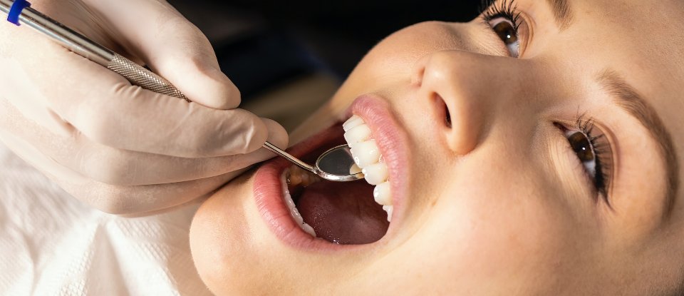 стоматологічне обладнання