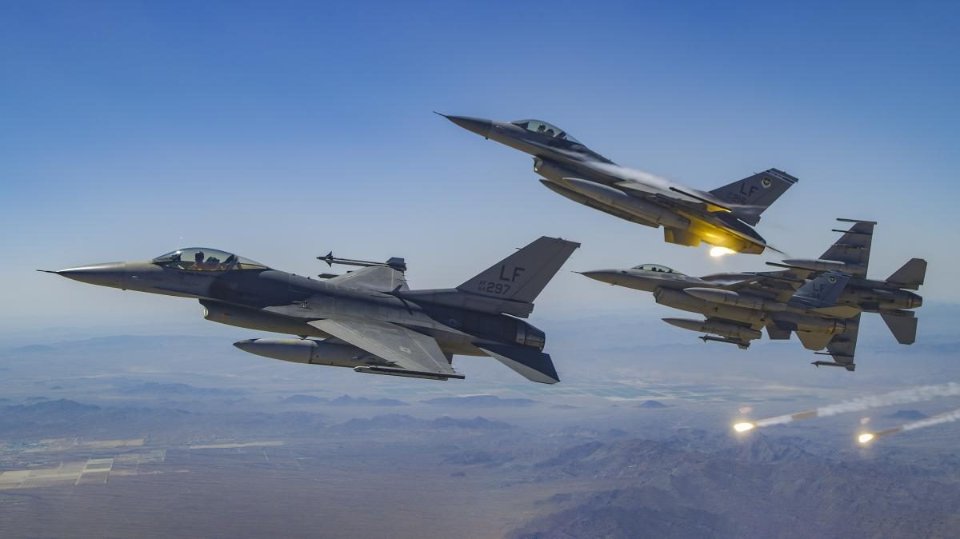 F-16 головні технічні характеристики