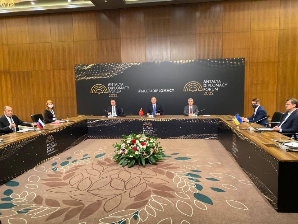 Перемовини України і Росії 