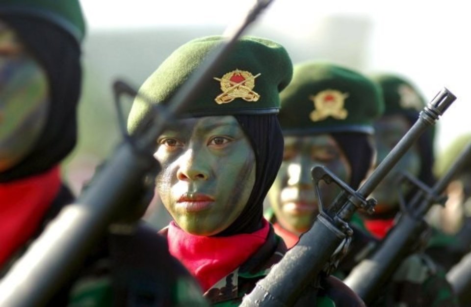 індонезія жінки армія