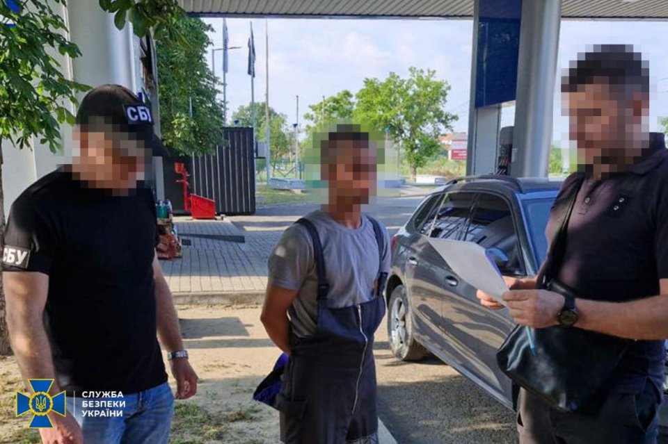 У різних регіонах України затримали ще 14-х організаторів «ухилянтських схем» (фото)