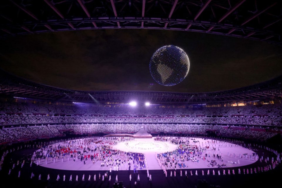 Дрони утворили над ареною зображення земної кулі / Getty Images