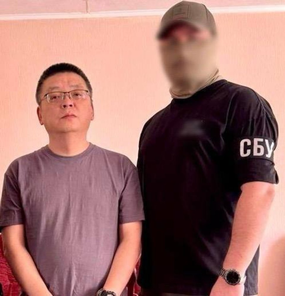 У Києві затримали китайських шпигунів, які хотіли викрасти секретну документацію «Нептунів»