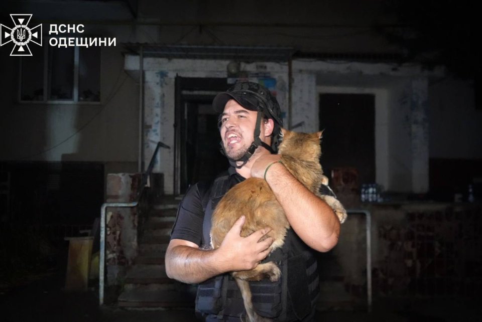 Росіяни масовано атакували Одесу: є загибла та постраждалі, серед них — діти (фото, відео)