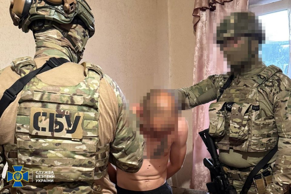 У різних регіонах України затримали шістьох агентів фсб, які готували теракти проти військових (фото)