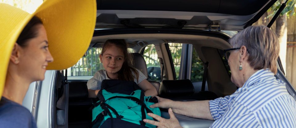 підготовка автомобіля до поїздки з малечею