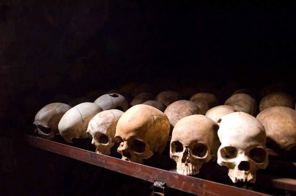 геноцид в руанді