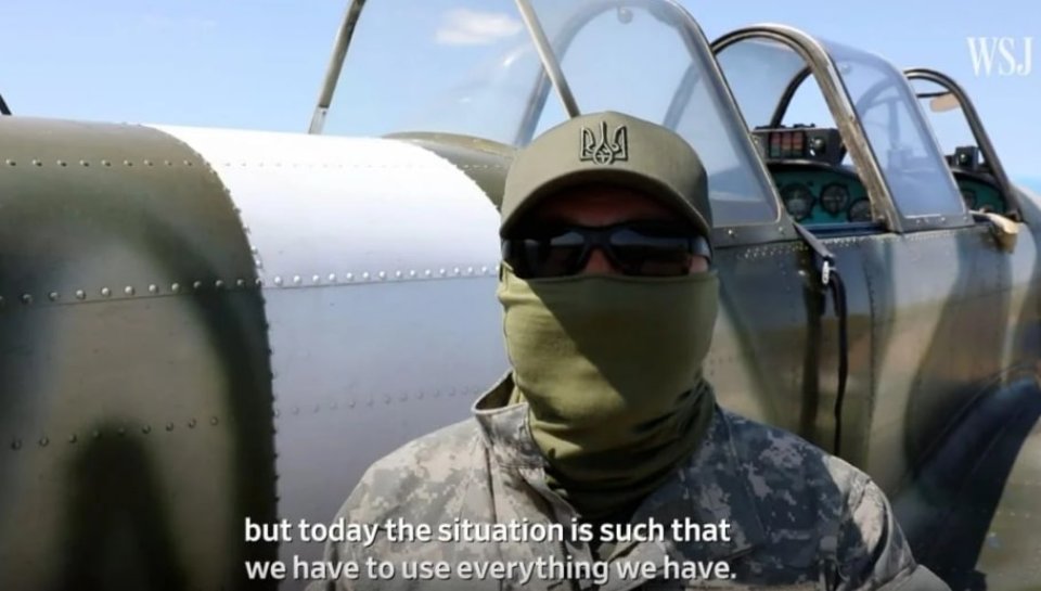 Збиття дронів з літаків Як-52