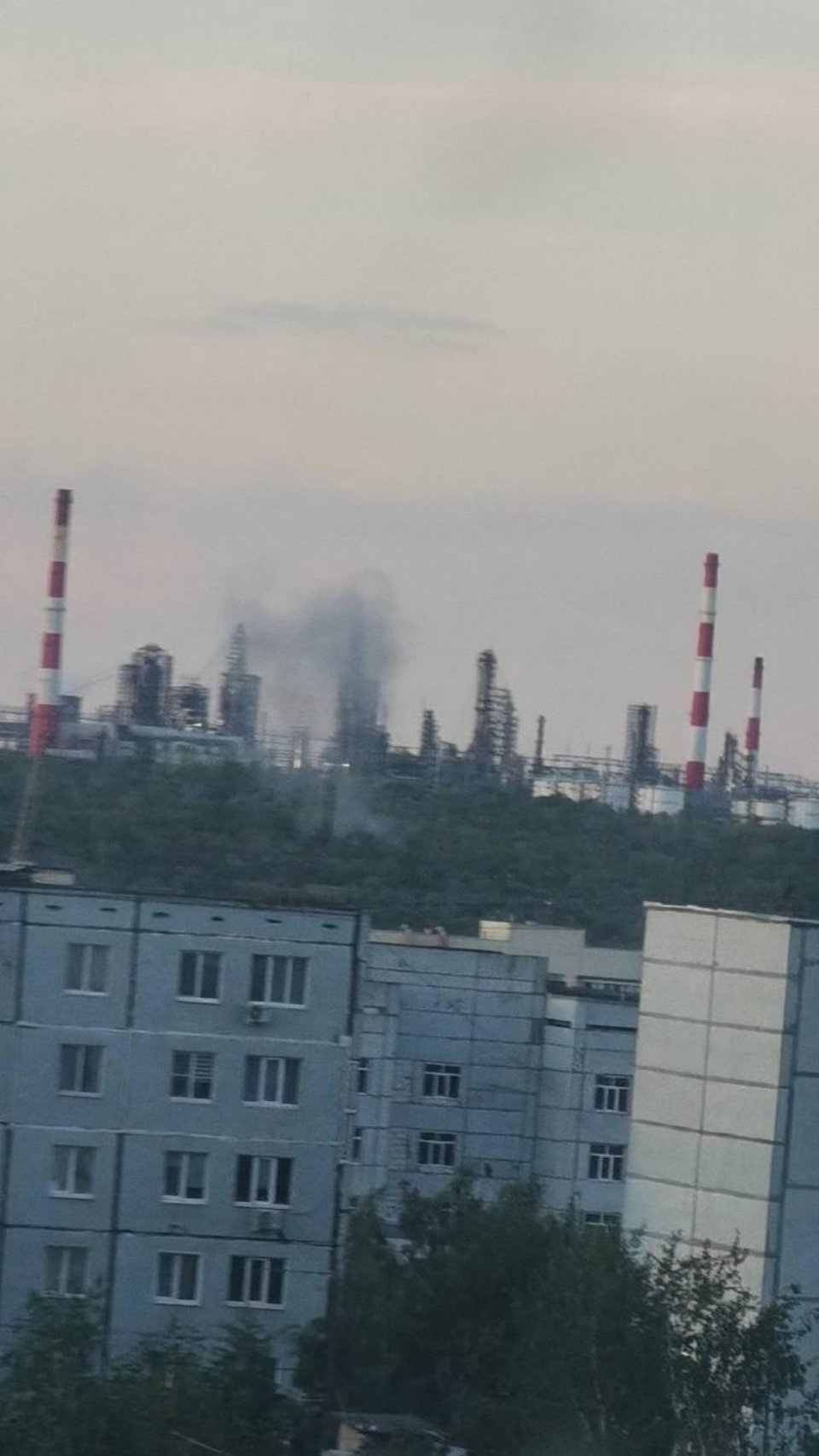 У росії дрони атакували порт Усть-Луга та Сизранський нафтопереробний завод (фото, відео)