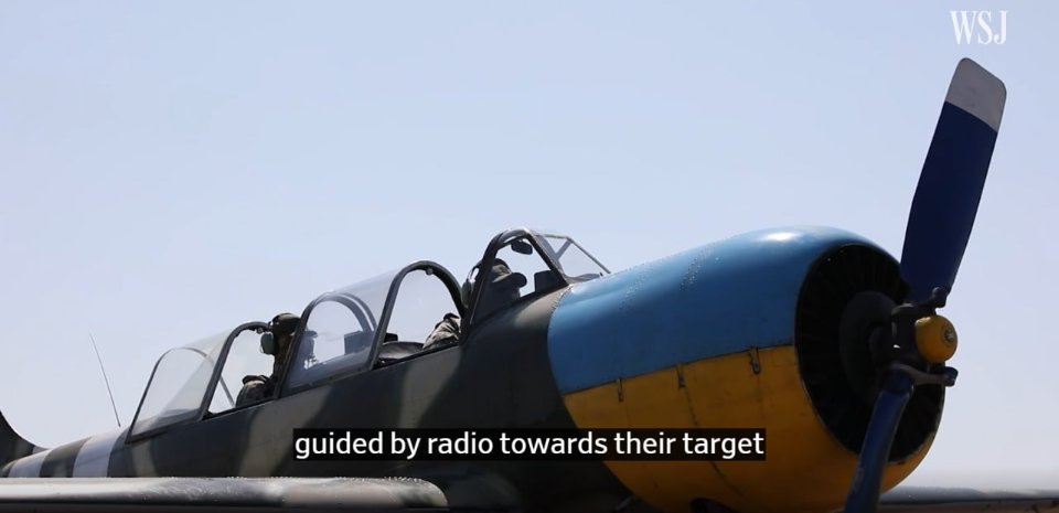 Збиття дронів з літаків Як-52