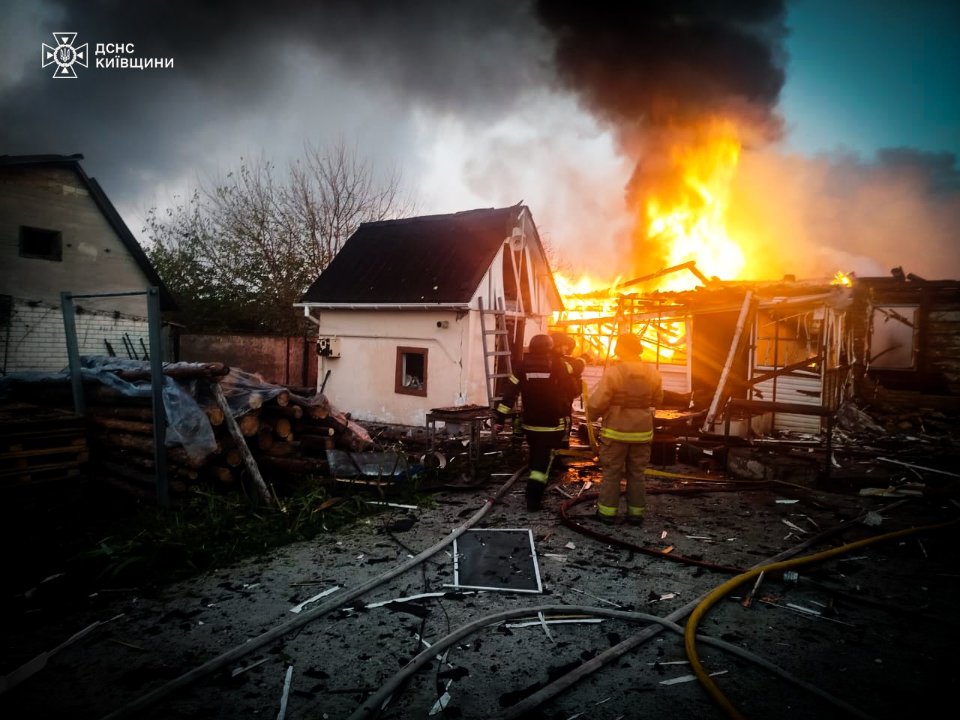 У ніч на 22 жовтня росія масована атакувала Україну, зокрема Київ — шість загиблих, вражені енергооб’єкти