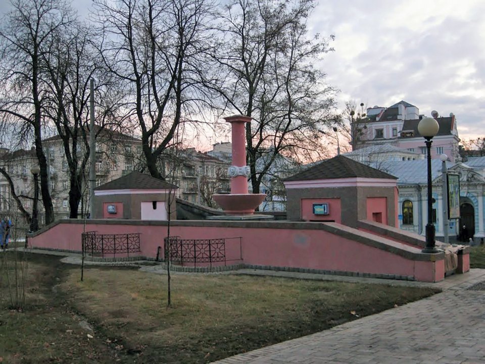 Громадська вбиральня в парку Тараса Шевченка в Києві
