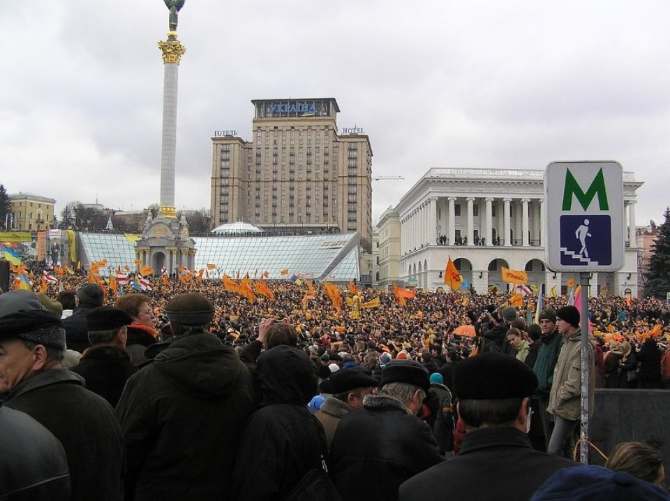 Мітинг прихильників Віктора Ющенка на Майдані Незалежності, 22 листопада / Wikimedia Commons