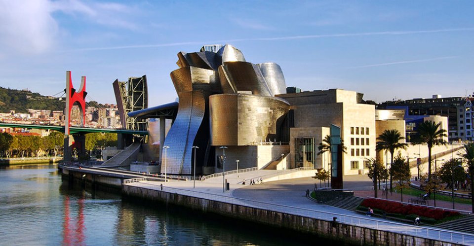 Найвідоміша робота Френк Гері — Музей Гуггенгайма в Більбао, Френк Гері помер у США