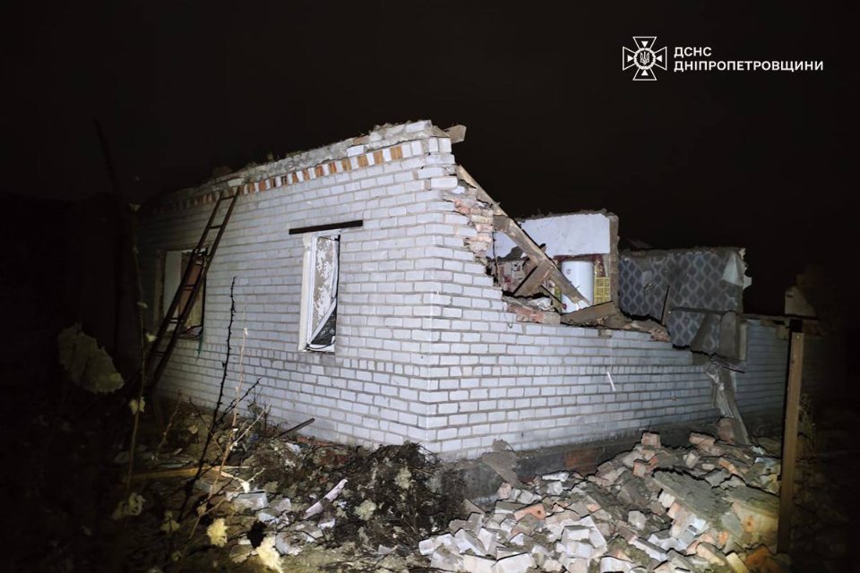 Росіяни обстріляли Дніпропетровщину: загинув 12-річний хлопчик, а його батьки постраждали (фото)