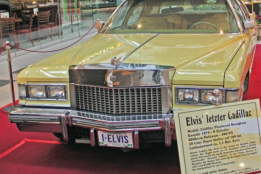 Ексклюзивний Cadillac короля рок-н-ролу Елвіса Преслі продадуть на аукціоні (фото)