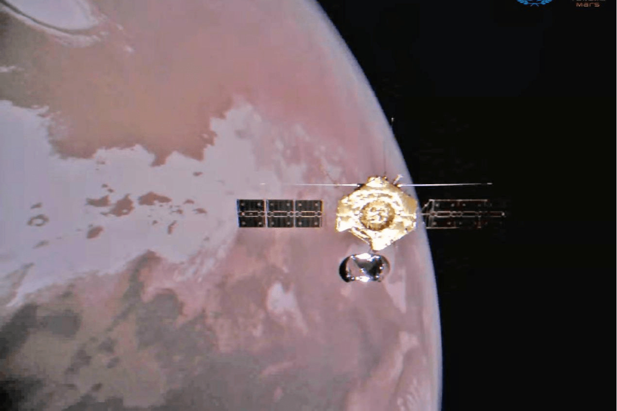 Китайська космічна станція зробила світлини з Марсом (фото)