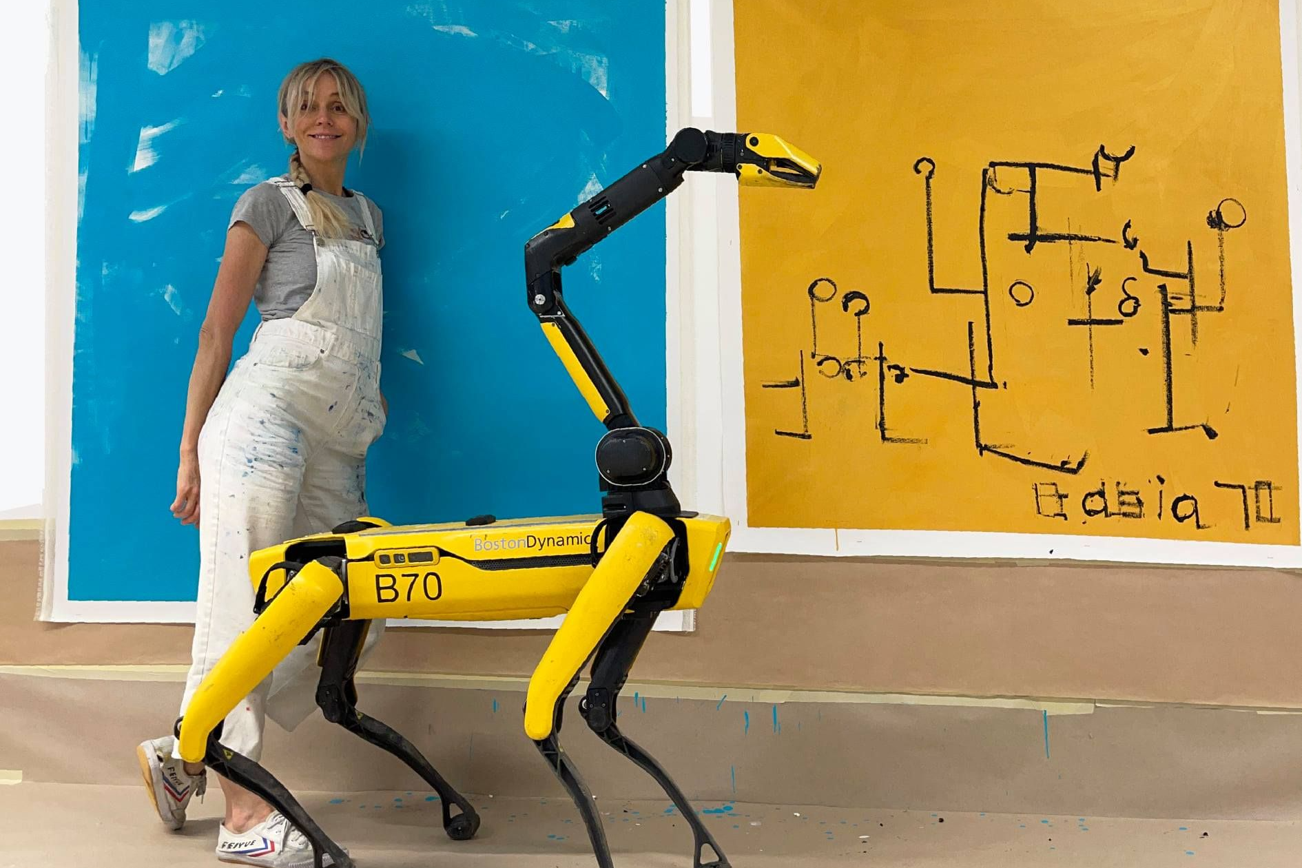 Робопес від Boston Dynamics створює картини разом з художницею (відео)
