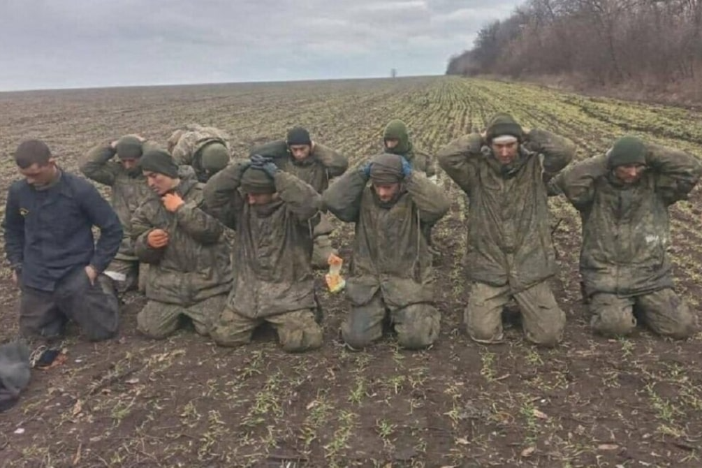 Російські військові підрозділи разом зі зброєю переходять на сторону України(відео)