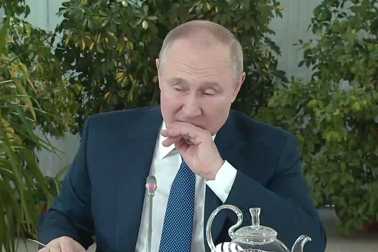 Путін порівнює санкції проти РФ з оголошенням війни та загрожує Україні втратою суб'єктності