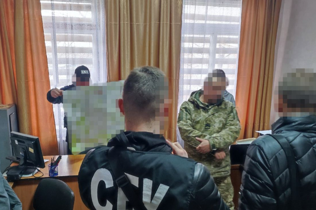 СБУ затримала прикордонника, який хотів злити росіянам дані про охорону кордону (фото)