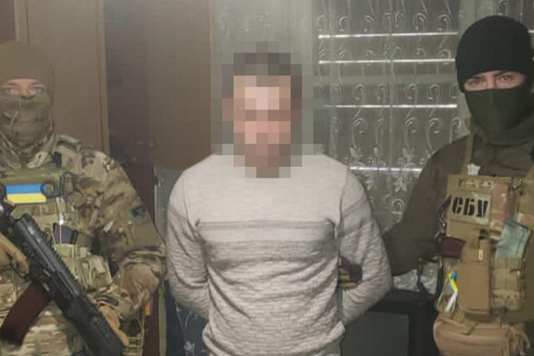 СБУ затримала агента рф, який полював на склади з боєприпасами ЗСУ під Авдіївкою