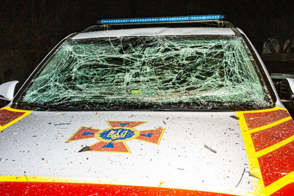 У Харкові від повторного удару БпЛА постраждали рятувальник та поліцейський
