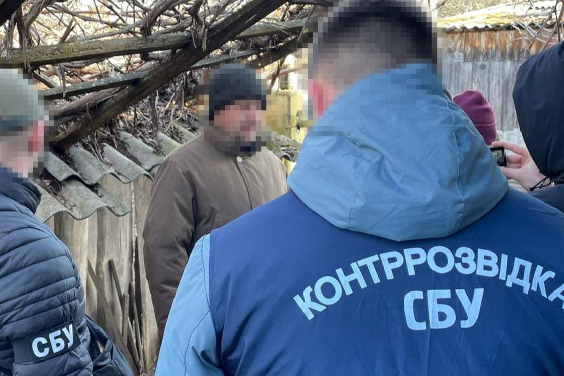 Шукав «слабкі місця» в оборонні на півночі України: СБУ затримала агента фсб (фото)