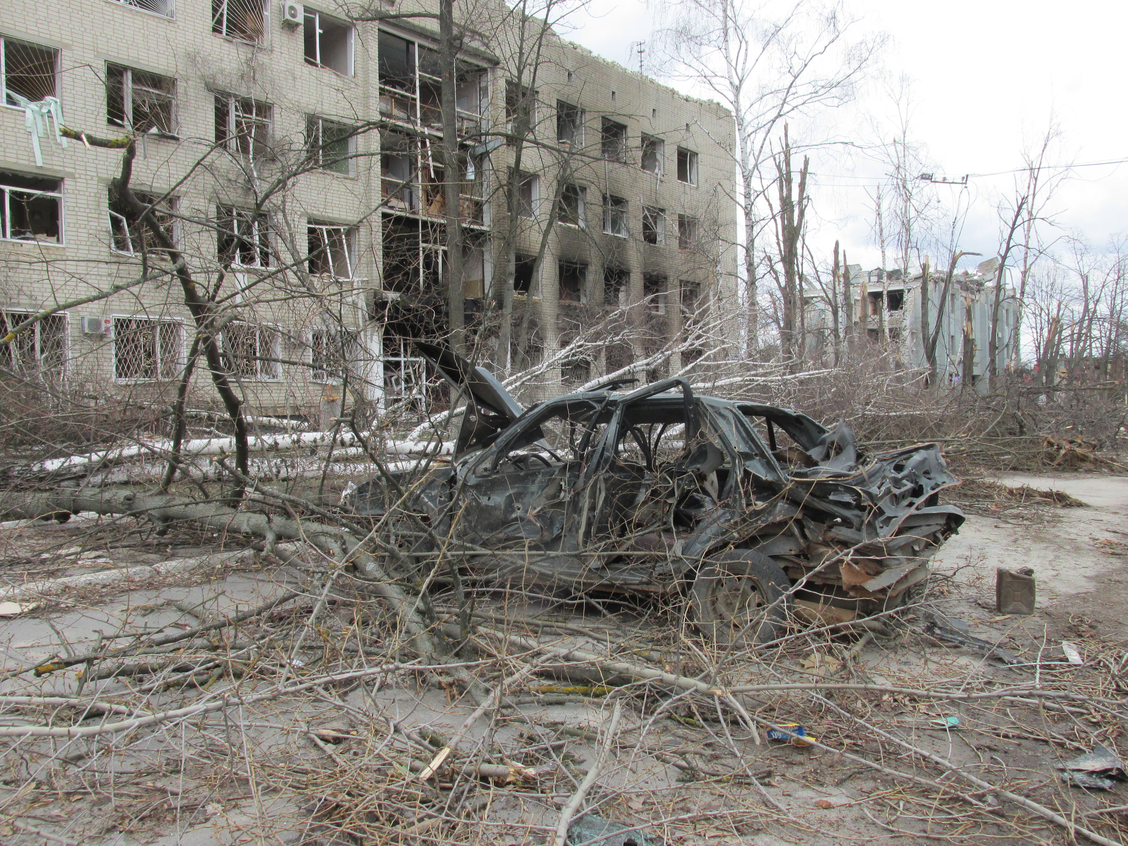 Згоріла автівка в смт. Олександрівка Черніговської області