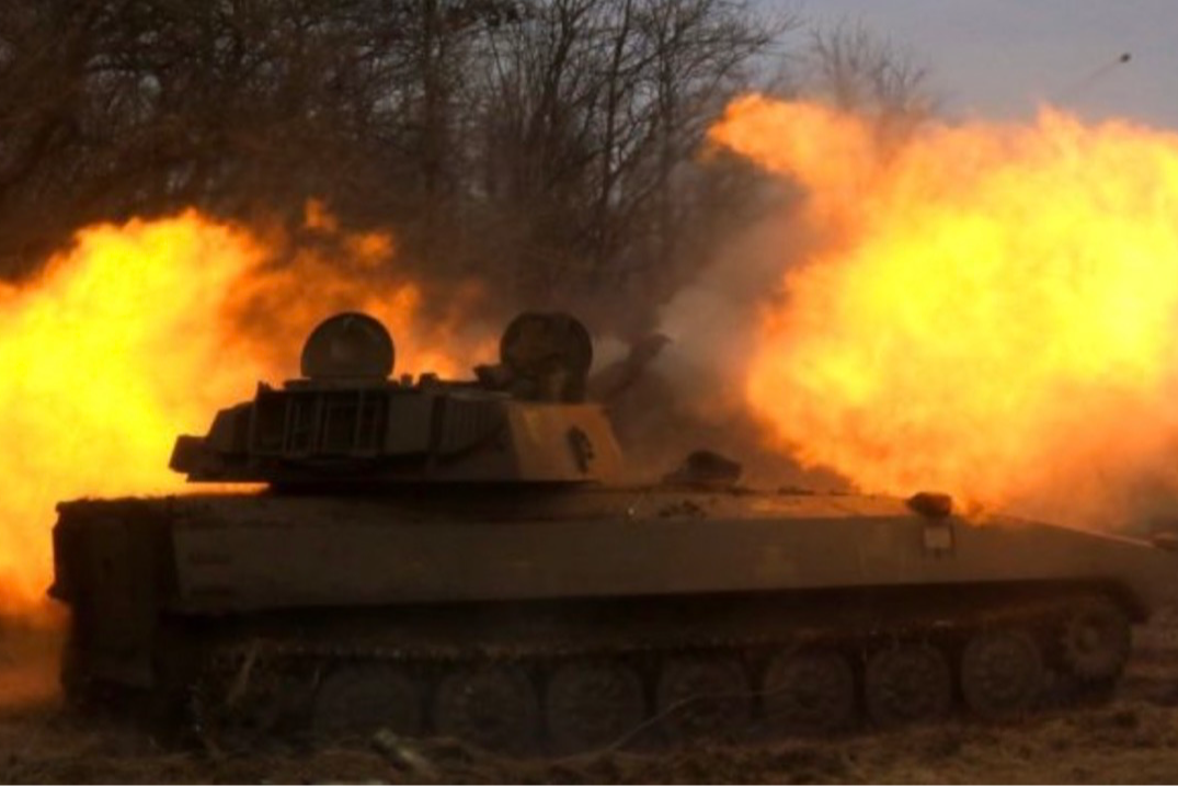Українські військові знищили ще один ворожий танк (відео)