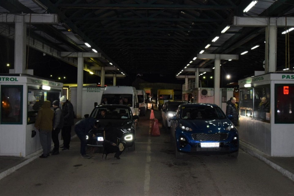 Українським автомобілістам повернуть «зелену карту» для в’їзду в Польщу — НБУ