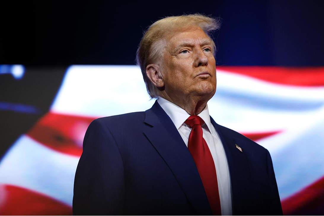 100 днів на посаді: Трамп похизувався вигнанням мігрантів і пообіцяв продовжувати свою політику