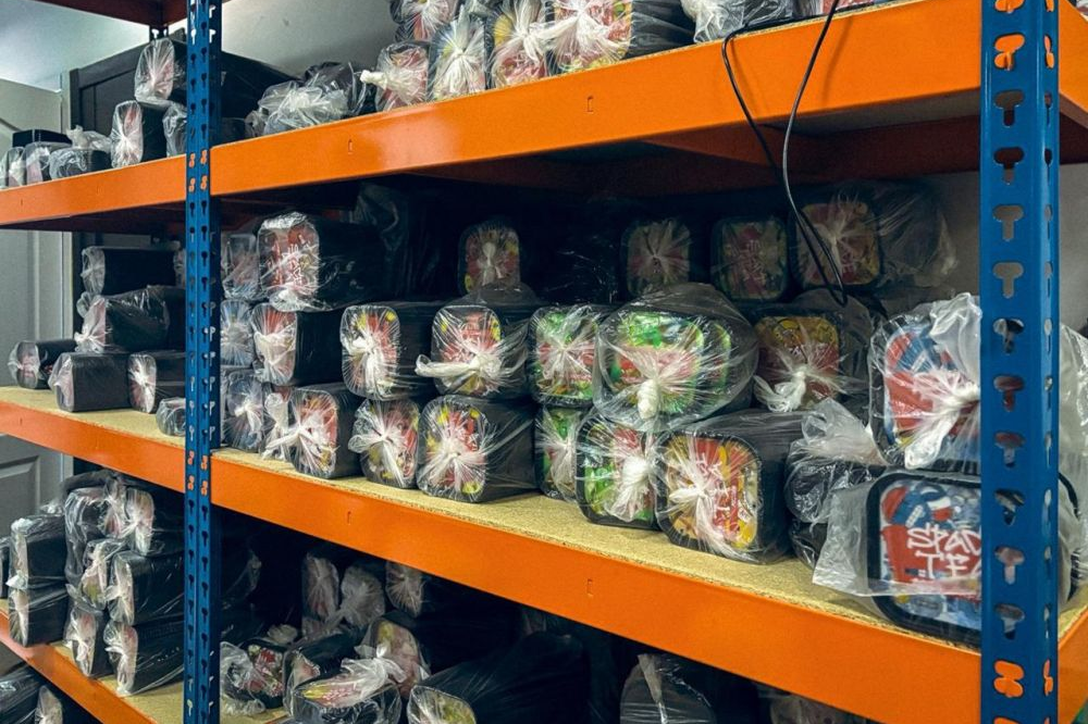 Ліквідували велику мережу збуту небезпечних речовин під виглядом сувенірної продукції