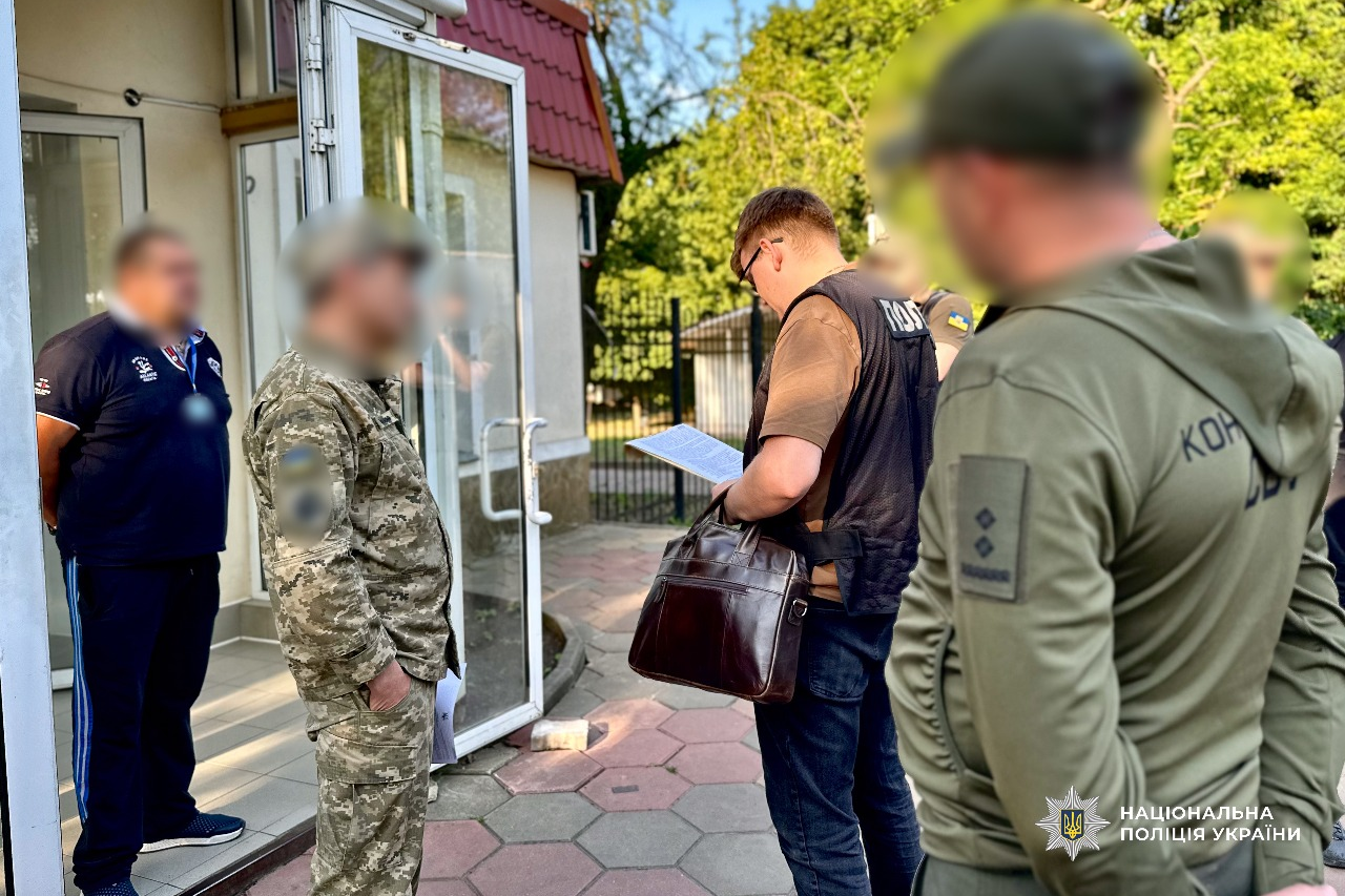 Командування військової частини на Одещині заробило16,7 млн на фіктивному оформленні службовців