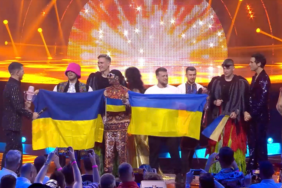 Євробачення-2022: соцмережі заполонили меми про перемогу українського гурту Kalush (фото)