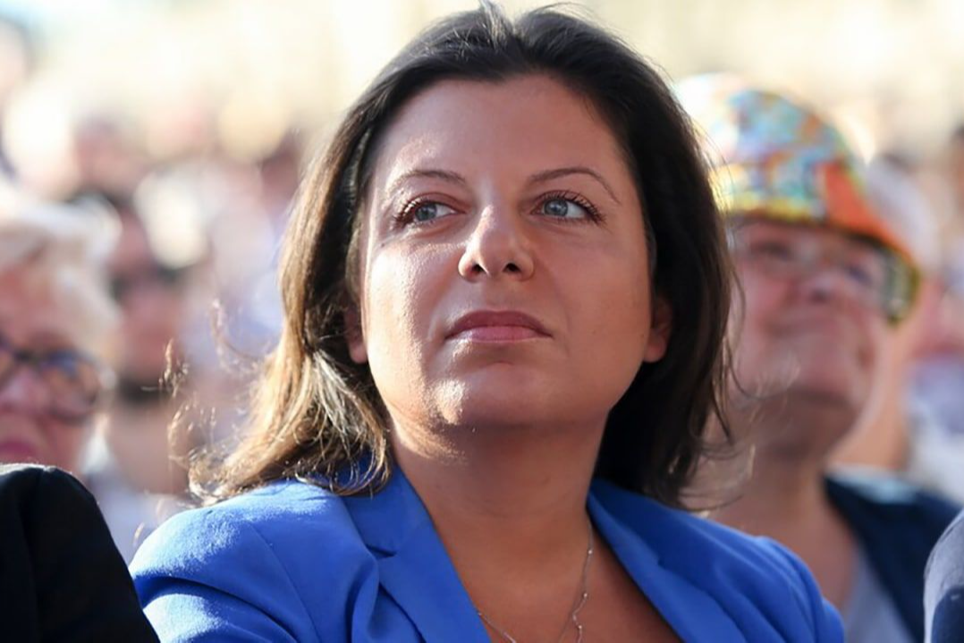 Симоньян заявила, що отримала посилку зі слідами вибухівки. Це виявилась секс-іграшка