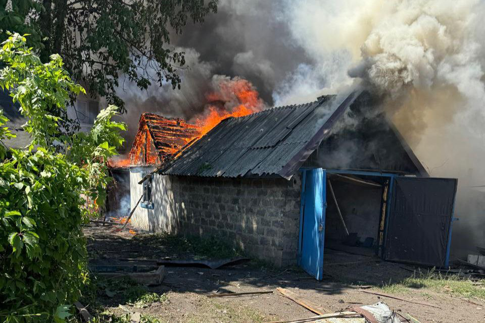 Окупанти вдарили «Ураганами» по Донеччині: загинуло двоє людей (фото)